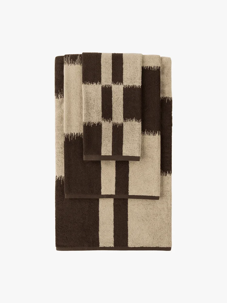 Brown & Off-White patterned Bath towel Set.