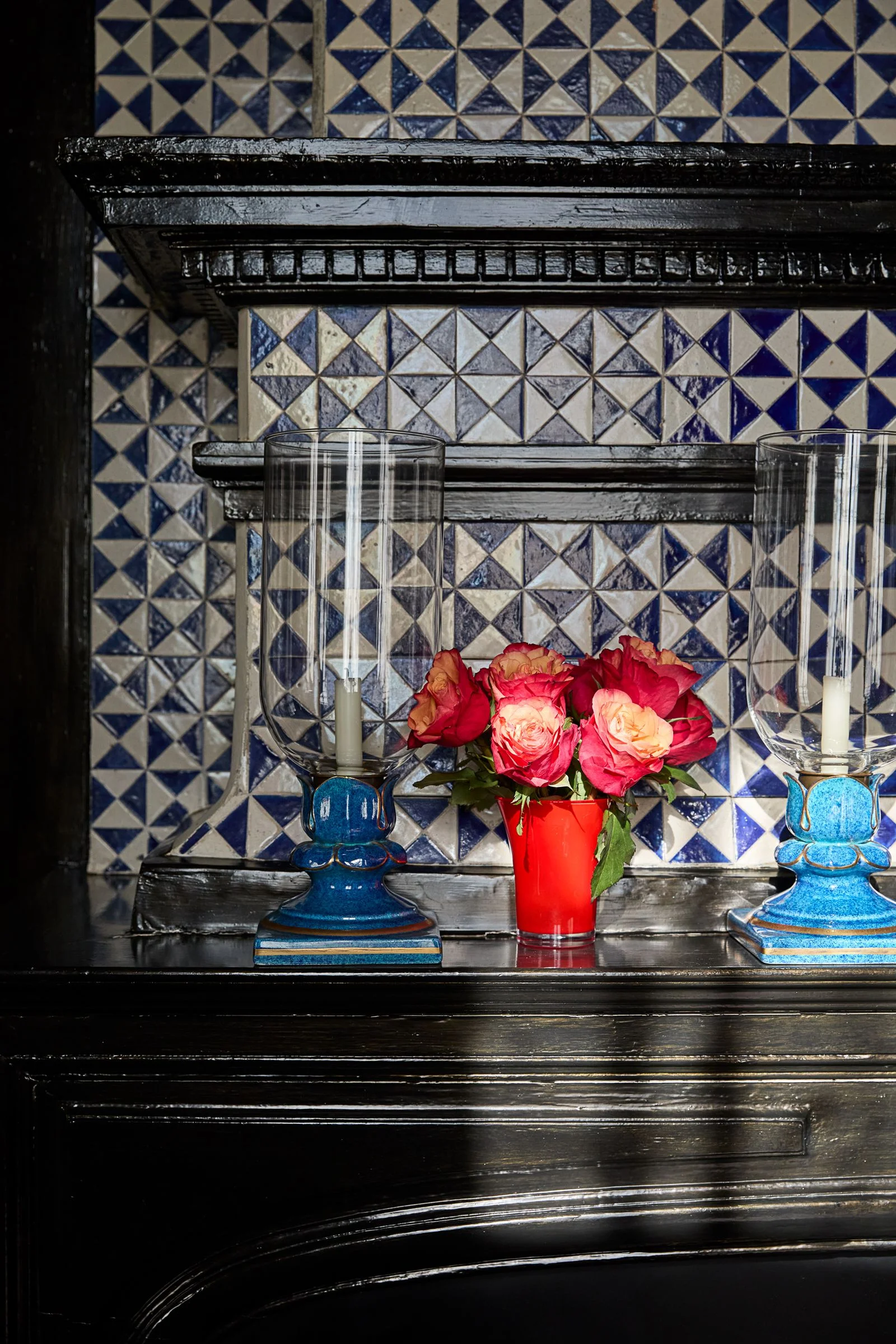 Image may contain Flower Flower Arrangement Plant Flower Bouquet and Rose