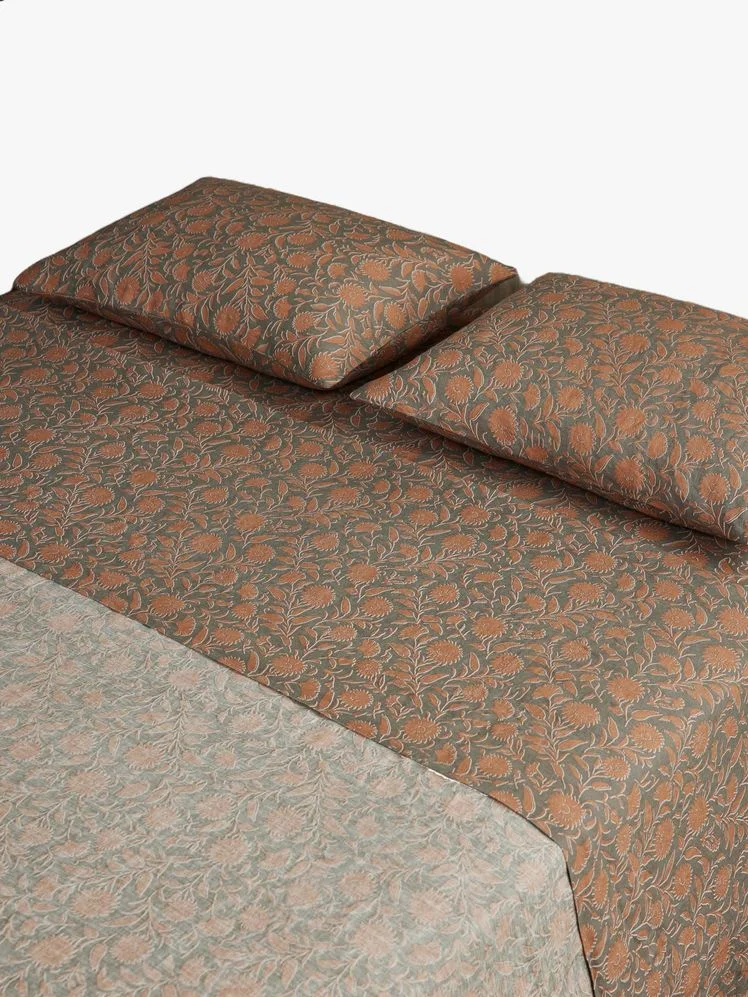 Image may contain: Furniture, Bed, and Bed Sheet