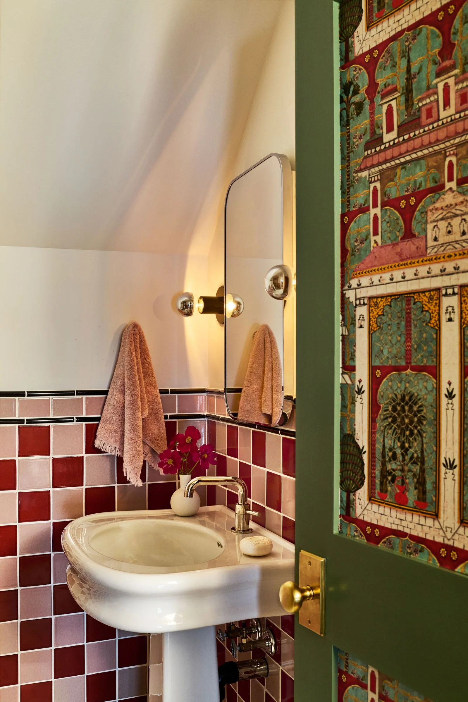 Image may contain Sink Sink Faucet Basin and Indoors