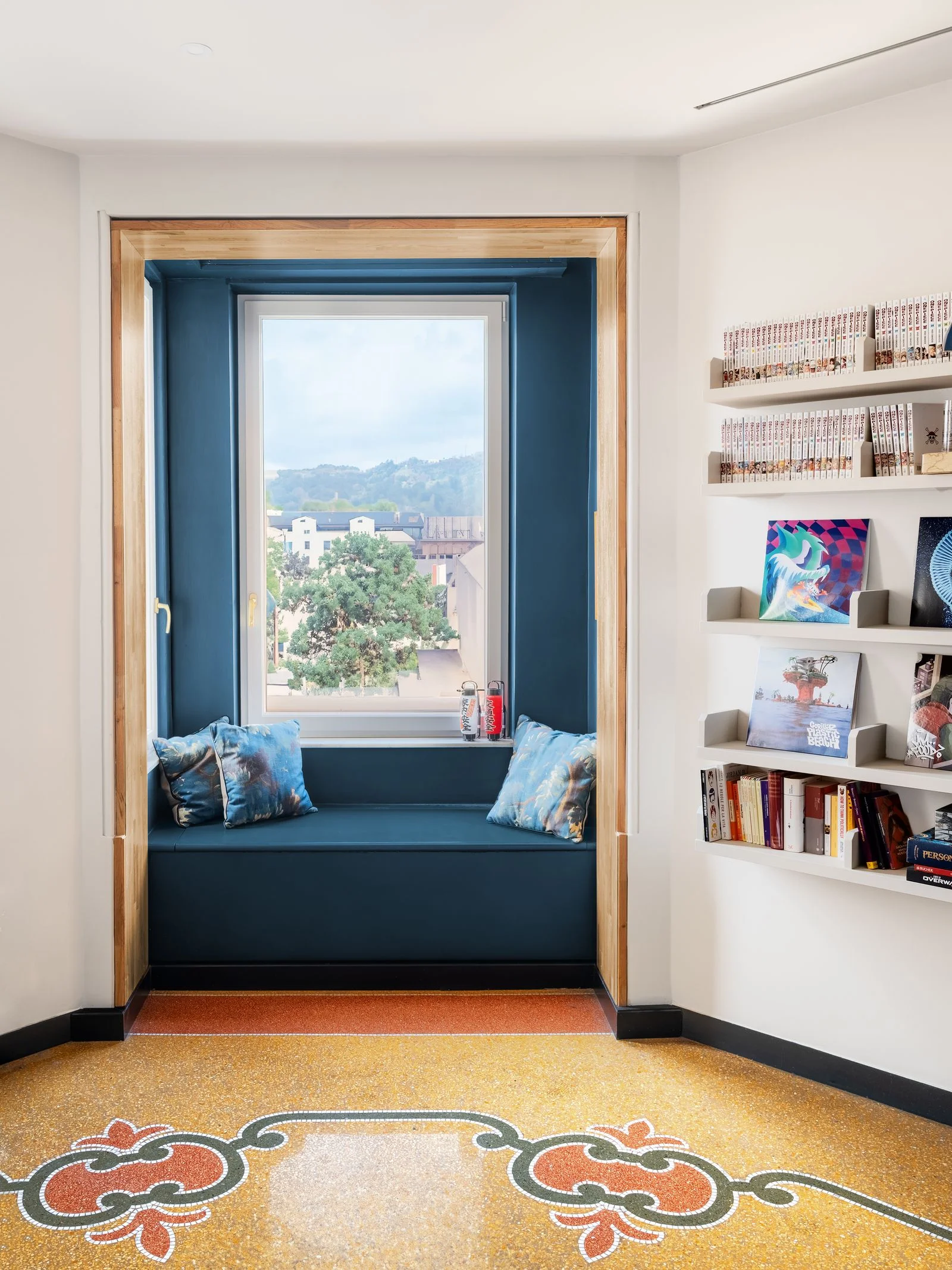 panca blu nicchia blu