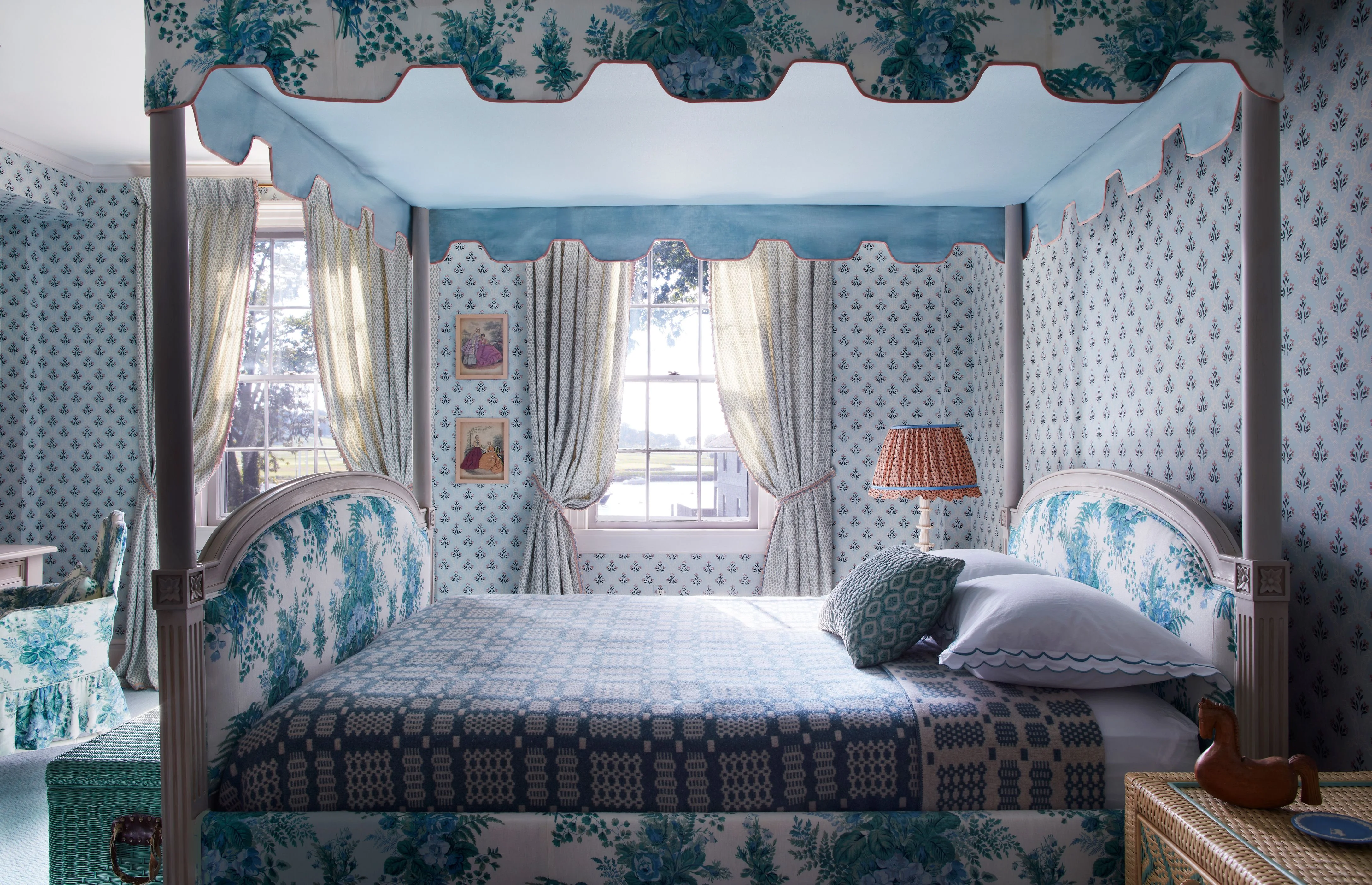 7 Best Four-Poster Beds for a Regal Sleep Setup (2026)