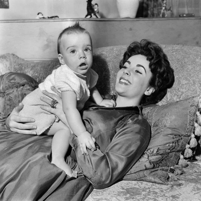 Elizabeth Taylor at Home: 26 Photos of the Golden Age Star’s Domestic Life