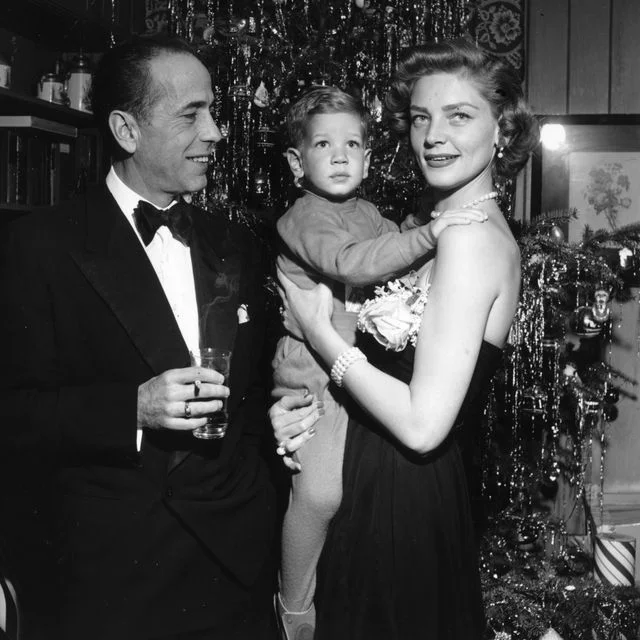 Lauren Bacall and Humphrey Bogart at Home: The Golden Age Power Couple’s Off-Screen Life in 20 Photos