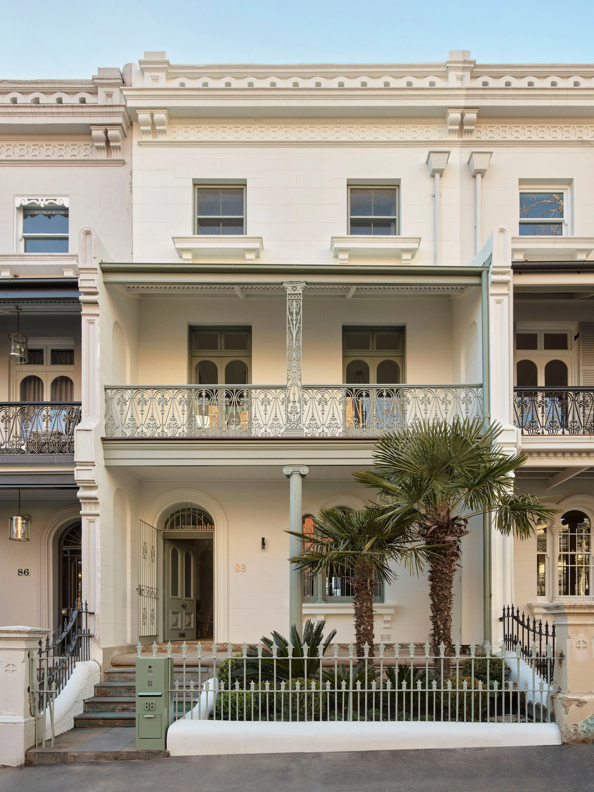 A Victorian Row House in Sydney Goes from Dilapidated to Decidedly Mediterranean